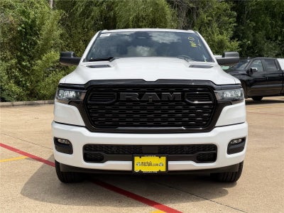 2026 RAM 1500 EXPRESS CREW CAB 4X4 5'7' BOX