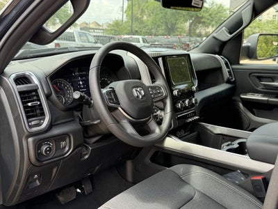 2026 RAM 1500 EXPRESS CREW CAB 4X4 5'7' BOX