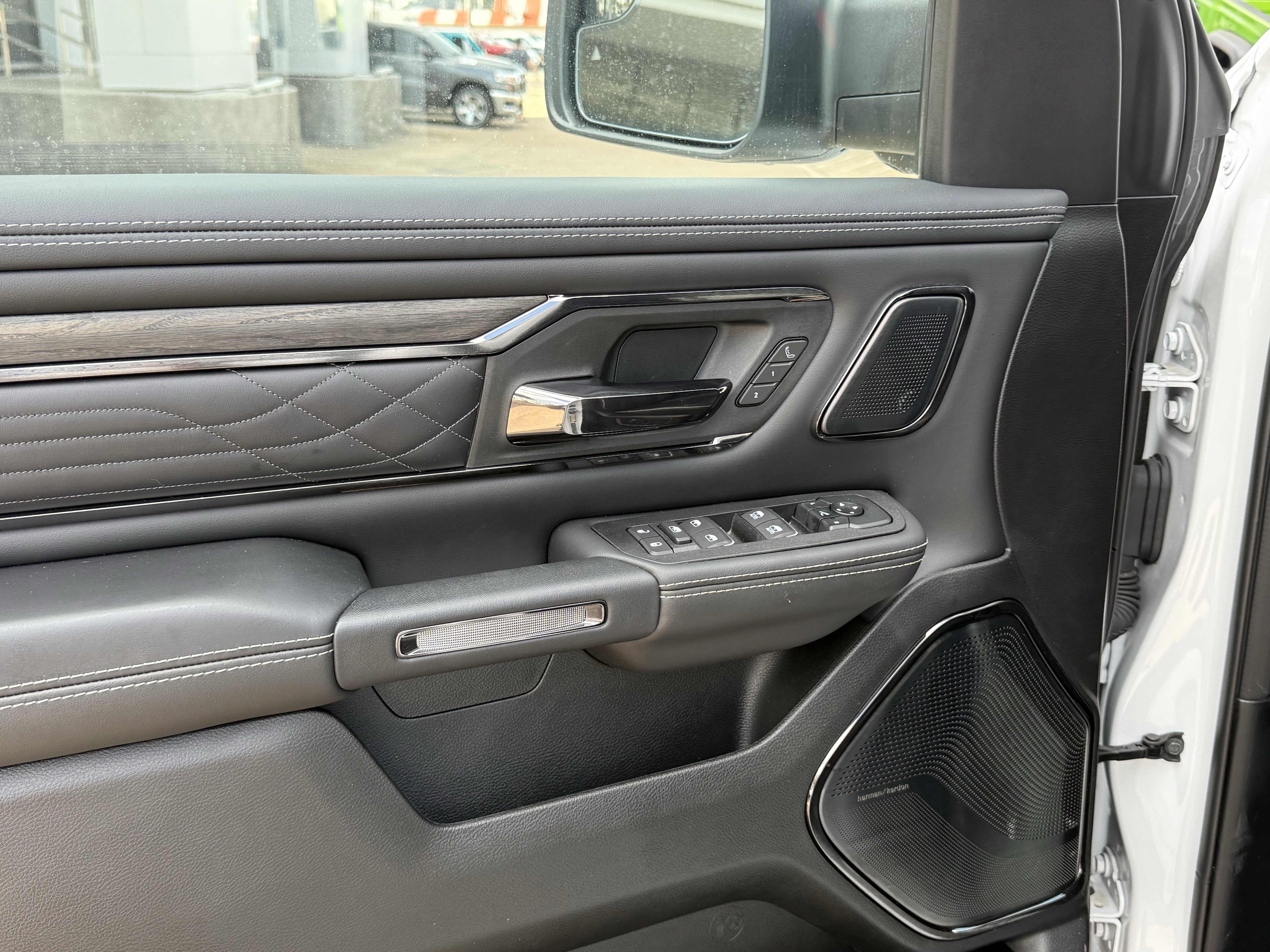 2025 RAM 1500 LIMITED