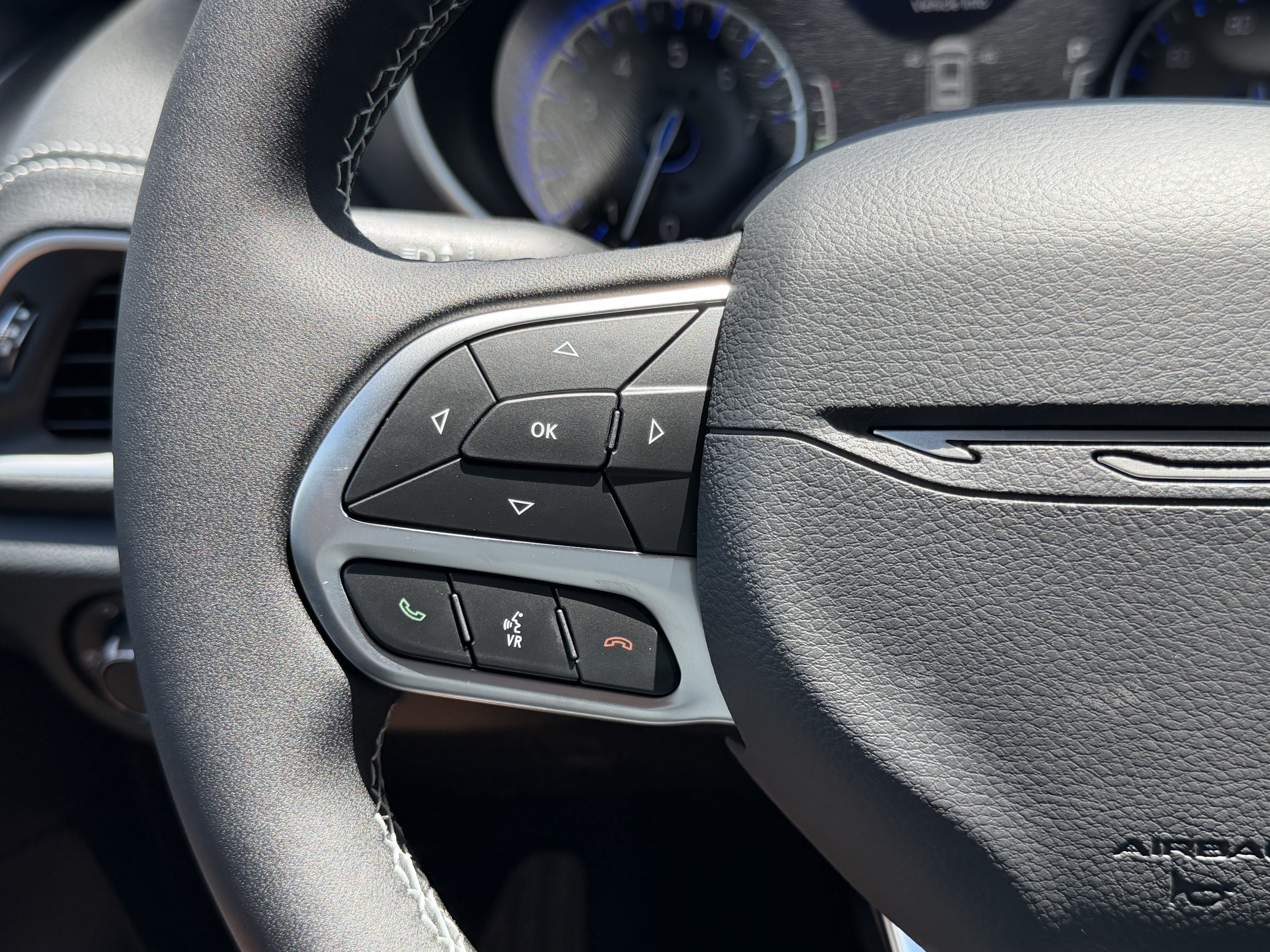 2027 Chrysler Pacifica Select