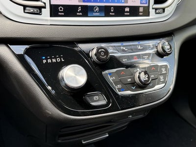 2026 Chrysler Voyager VOYAGER LX