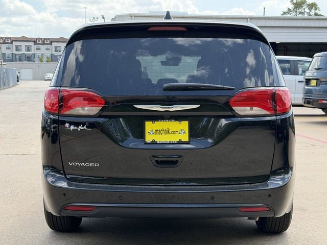 2026 Chrysler Voyager VOYAGER LX
