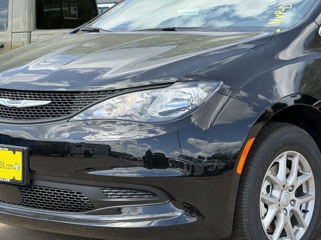 2026 Chrysler Voyager VOYAGER LX