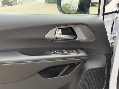 2026 Chrysler Voyager VOYAGER LX