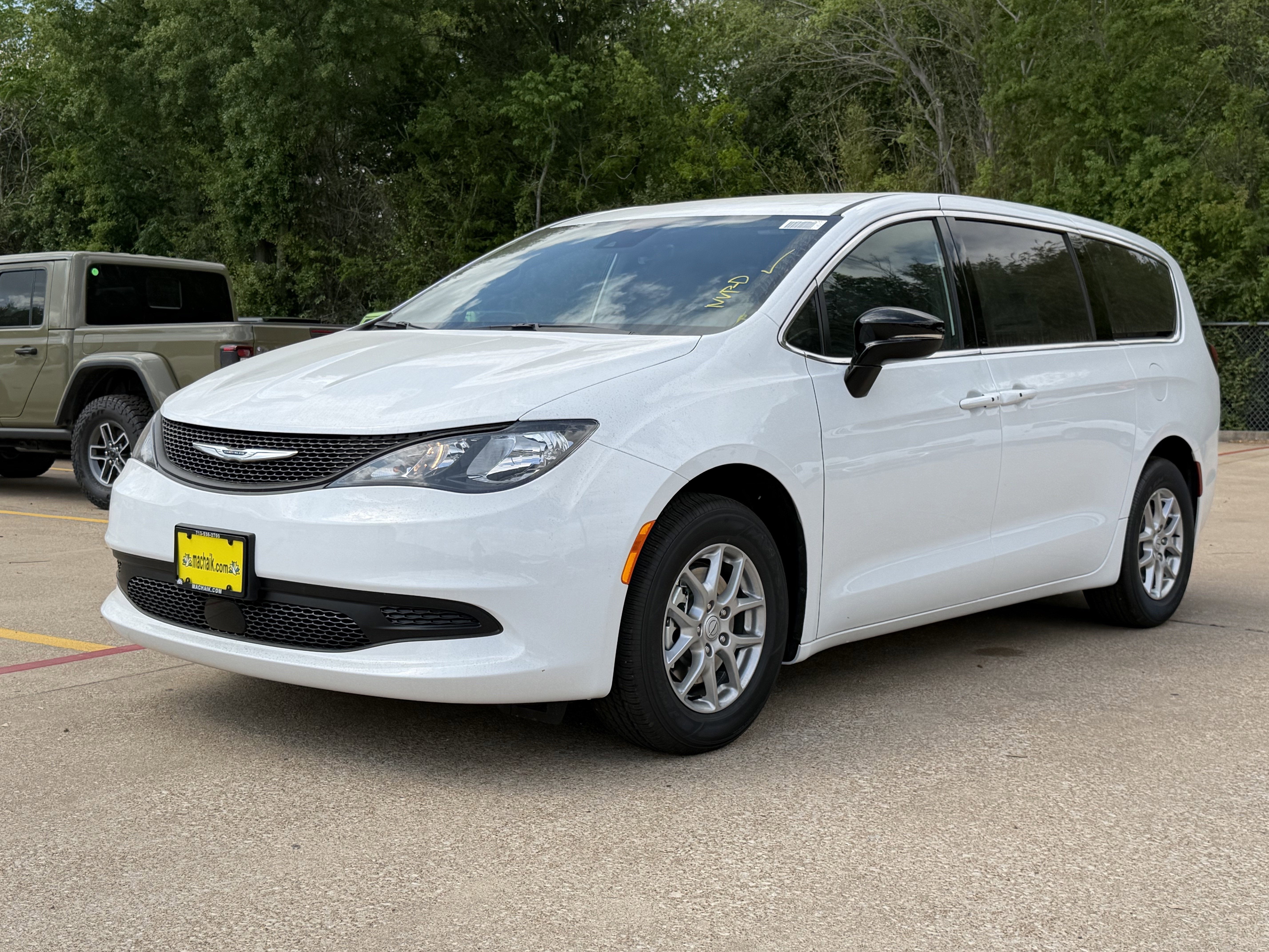 2026 Chrysler Voyager VOYAGER LX