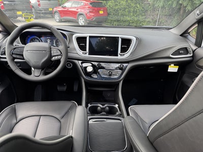 2027 Chrysler Pacifica Limited