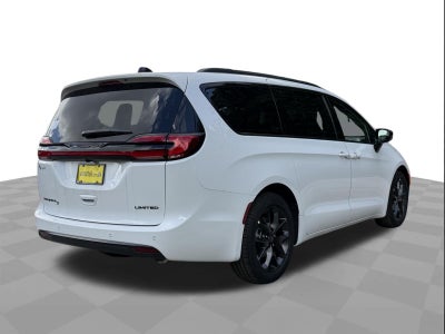 2027 Chrysler Pacifica Limited