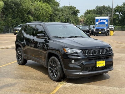 2025 Jeep Compass COMPASS LATITUDE 4X4