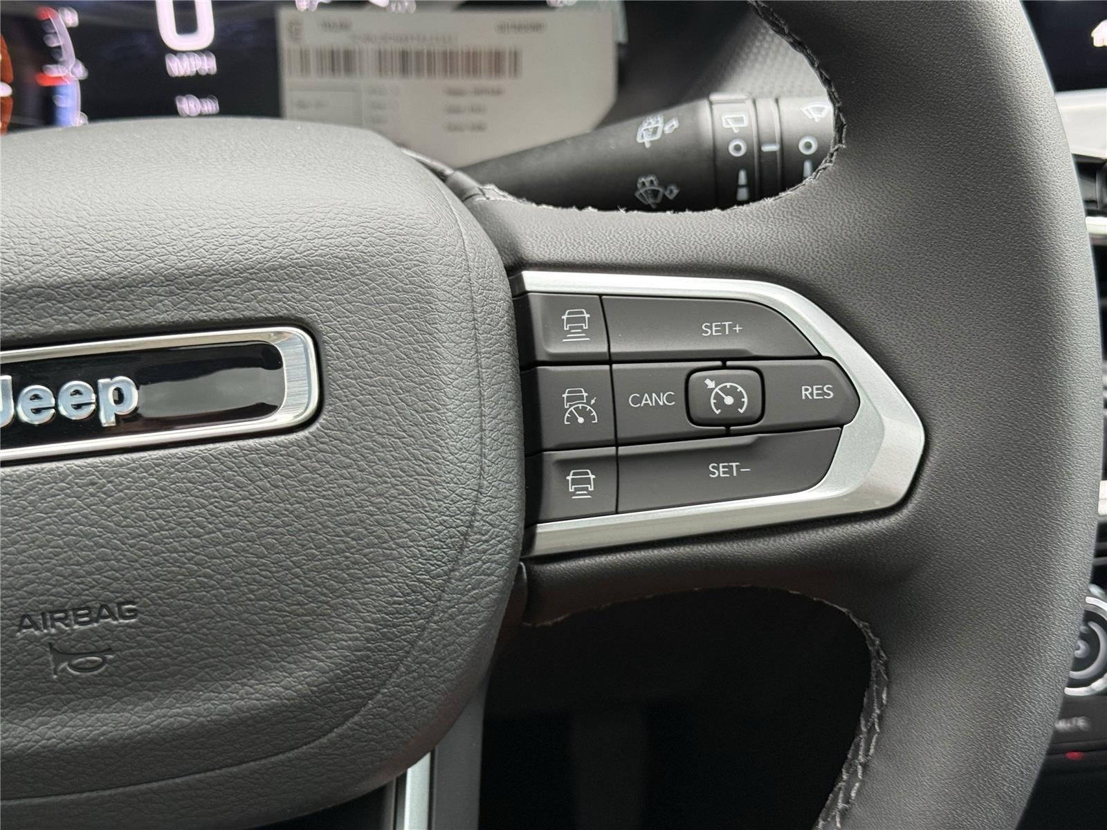 2025 Jeep Compass COMPASS LIMITED 4X4