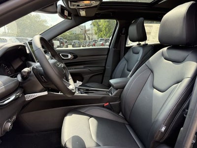 2025 Jeep Compass COMPASS LIMITED 4X4