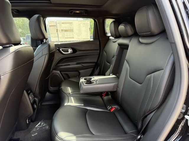 2025 Jeep Compass COMPASS LIMITED 4X4