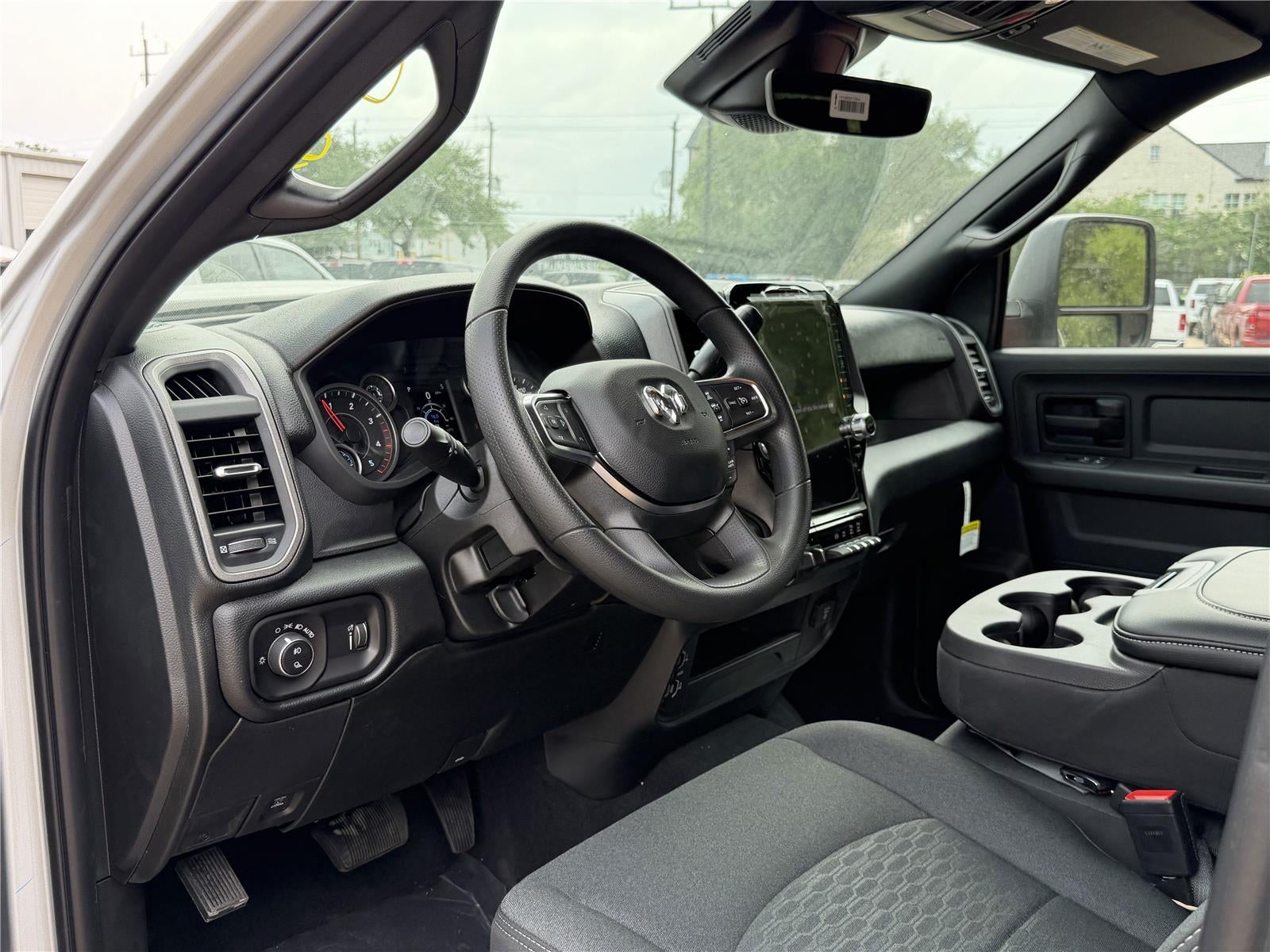 2026 RAM 2500 BLACK EXPRESS CREW CAB 4X4 6'4' BOX