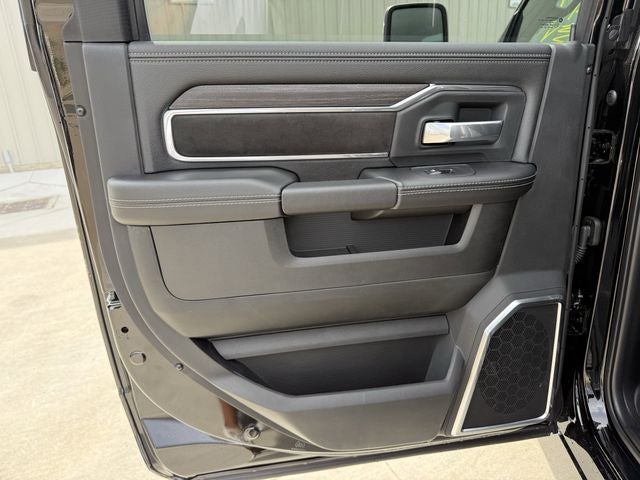 2025 RAM 2500 LARAMIE