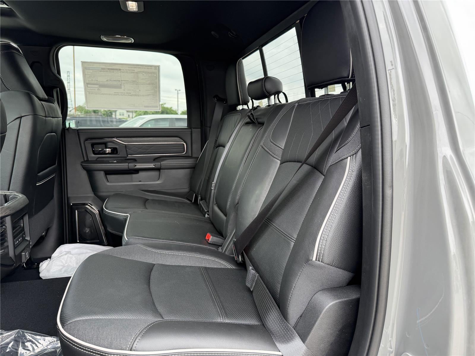 2026 RAM 2500 LIMITED CREW CAB 4X4 6'4' BOX