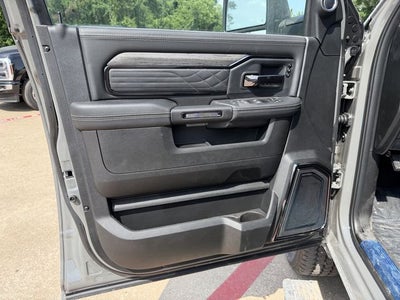 2026 RAM 2500 LIMITED MEGA CAB 4X4 6'4' BOX