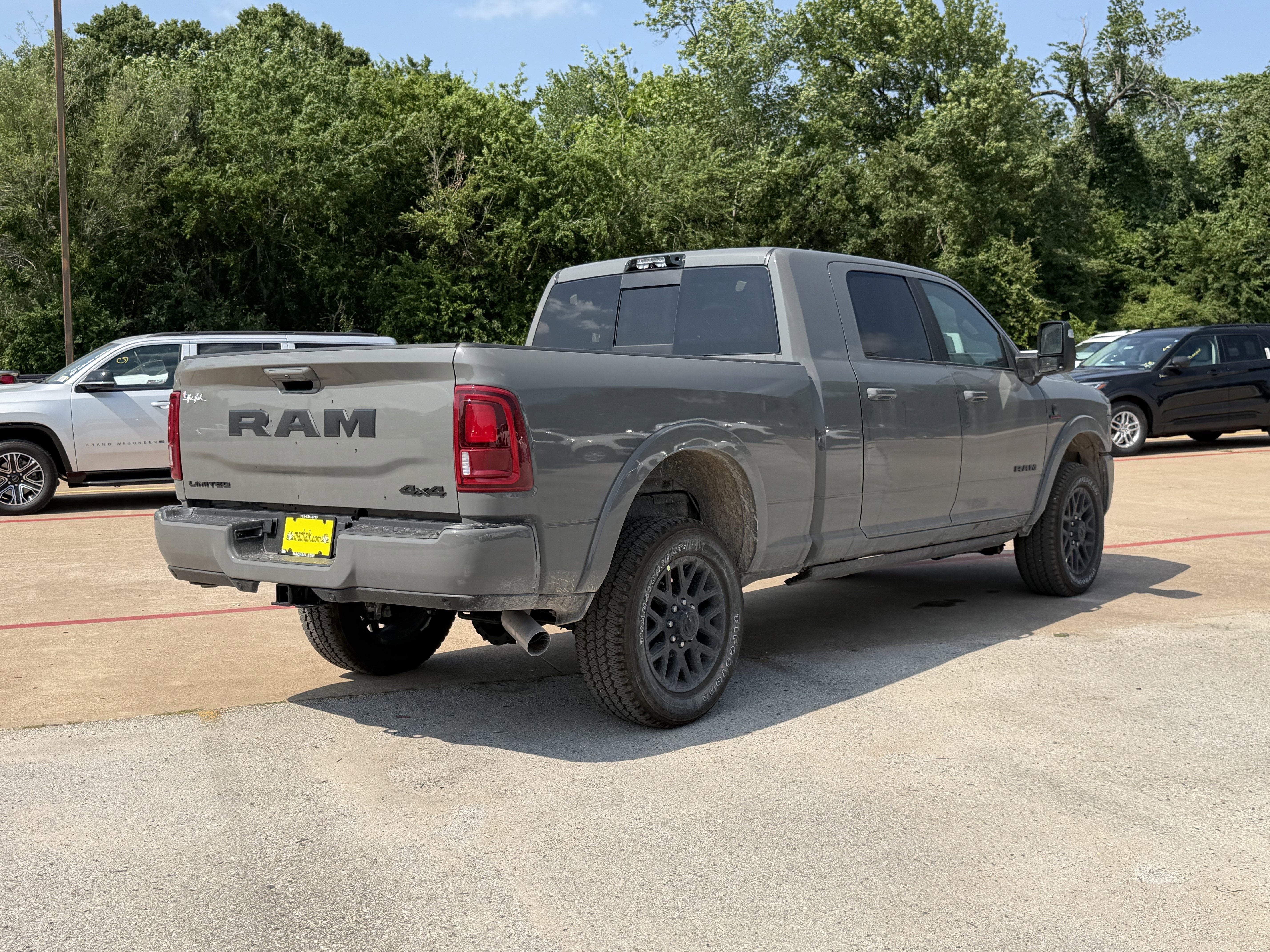 2026 RAM 2500 LIMITED MEGA CAB 4X4 6'4' BOX