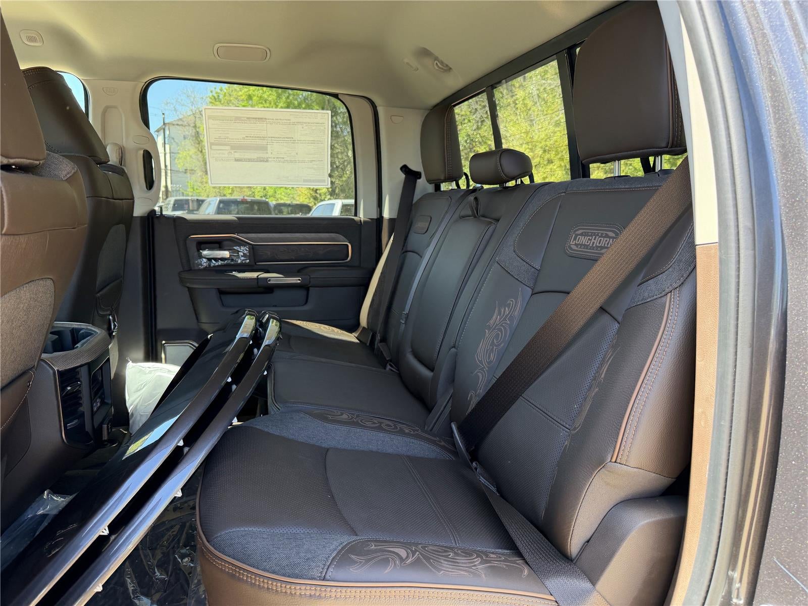 2026 RAM 3500 RAM 3500 LIMITED LONGHORN CREW CAB 4X4 8' BOX