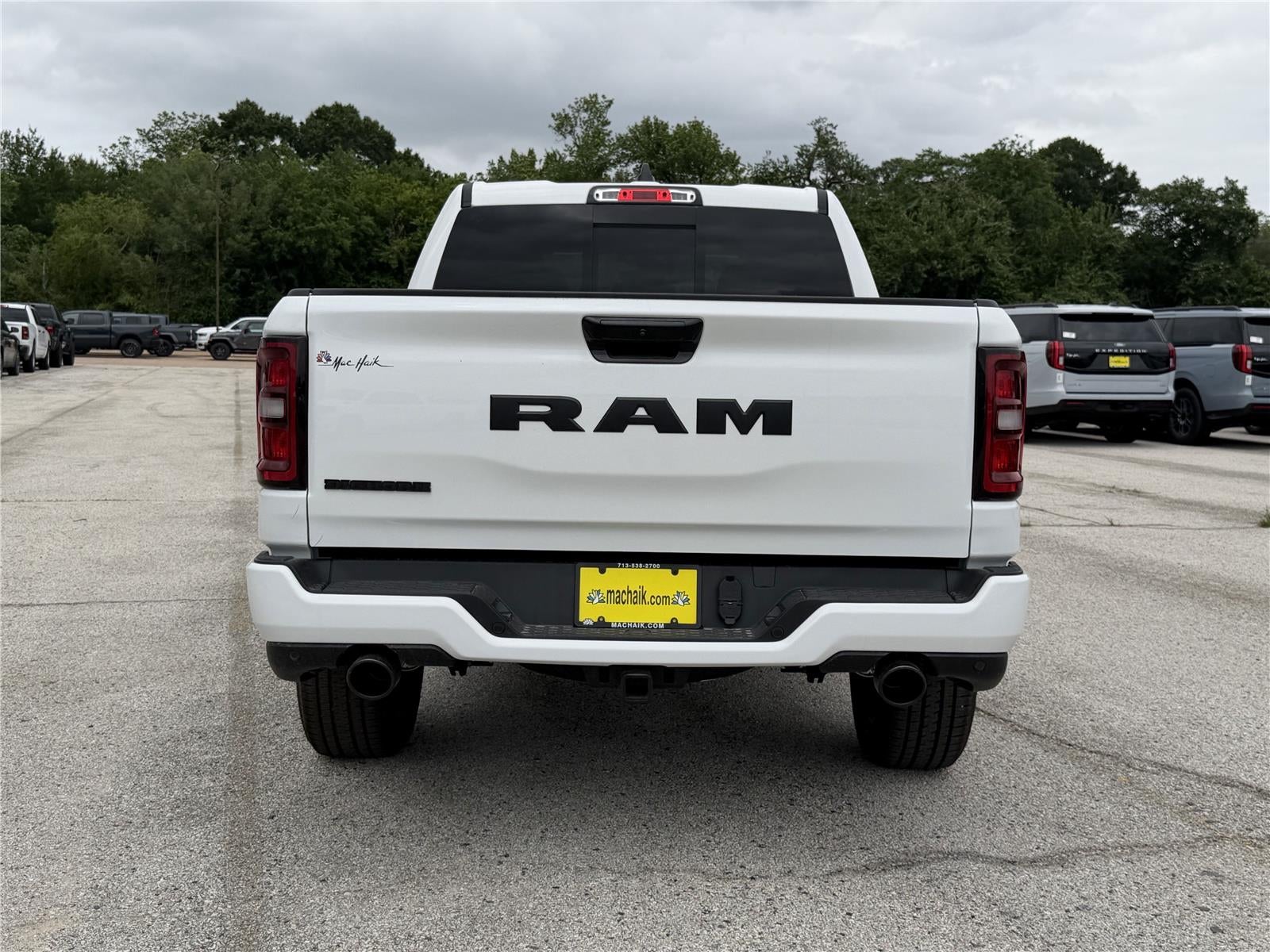 2026 RAM 1500 BIG HORN CREW CAB 4X2 5'7' BOX