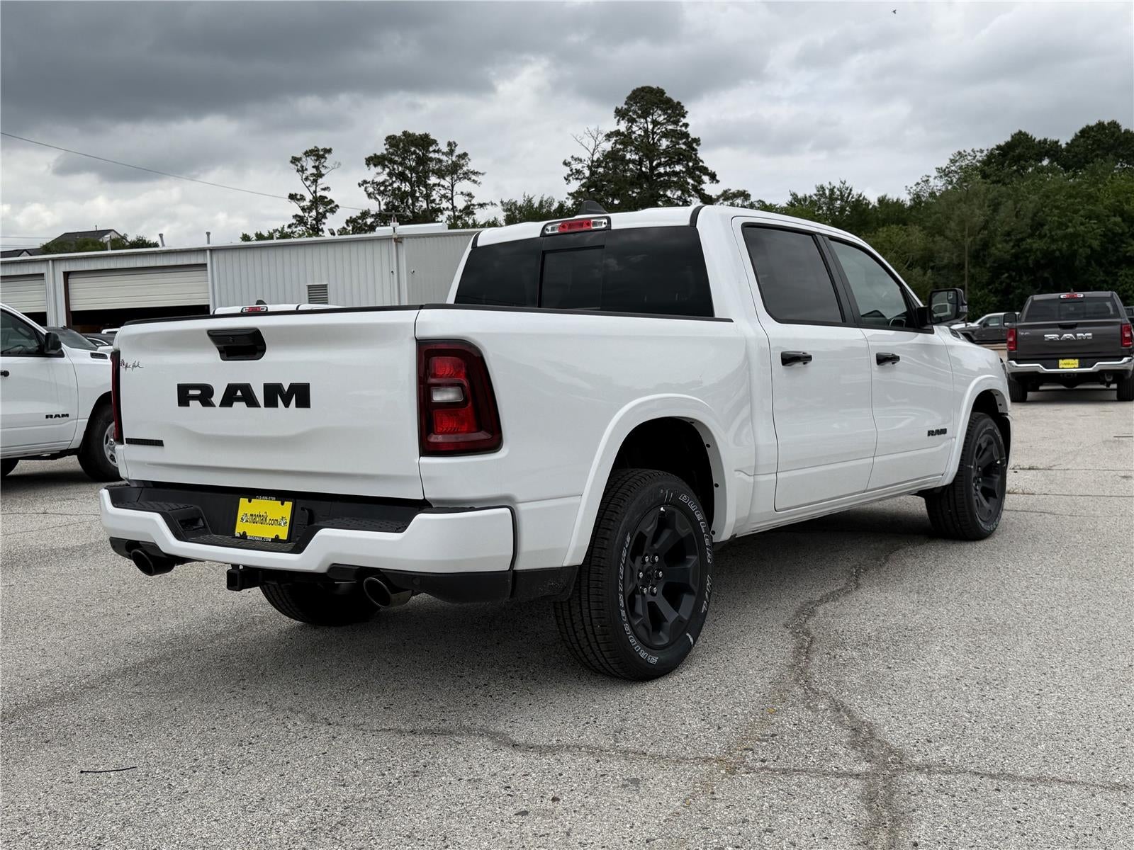 2026 RAM 1500 BIG HORN CREW CAB 4X2 5'7' BOX