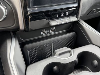 2026 RAM 1500 BIG HORN CREW CAB 4X2 5'7' BOX