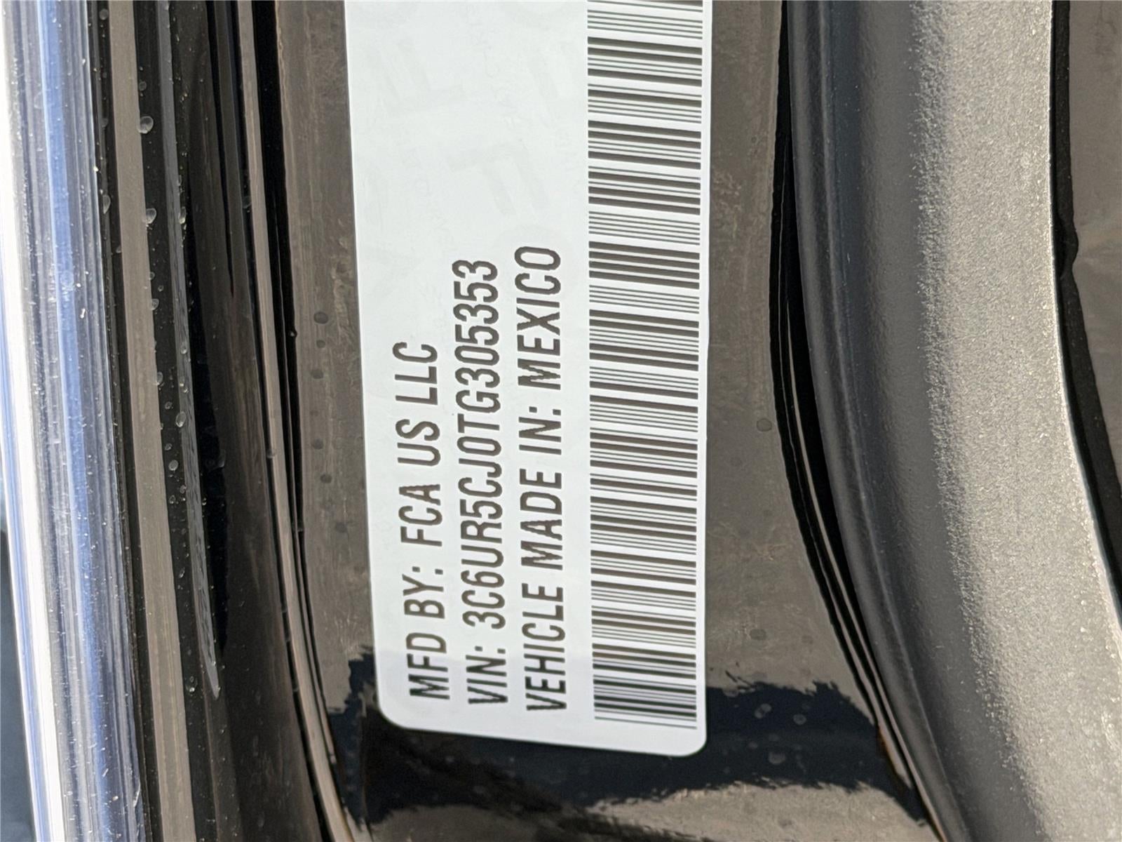 2026 RAM 2500 BLACK EXPRESS CREW CAB 4X4 6'4' BOX