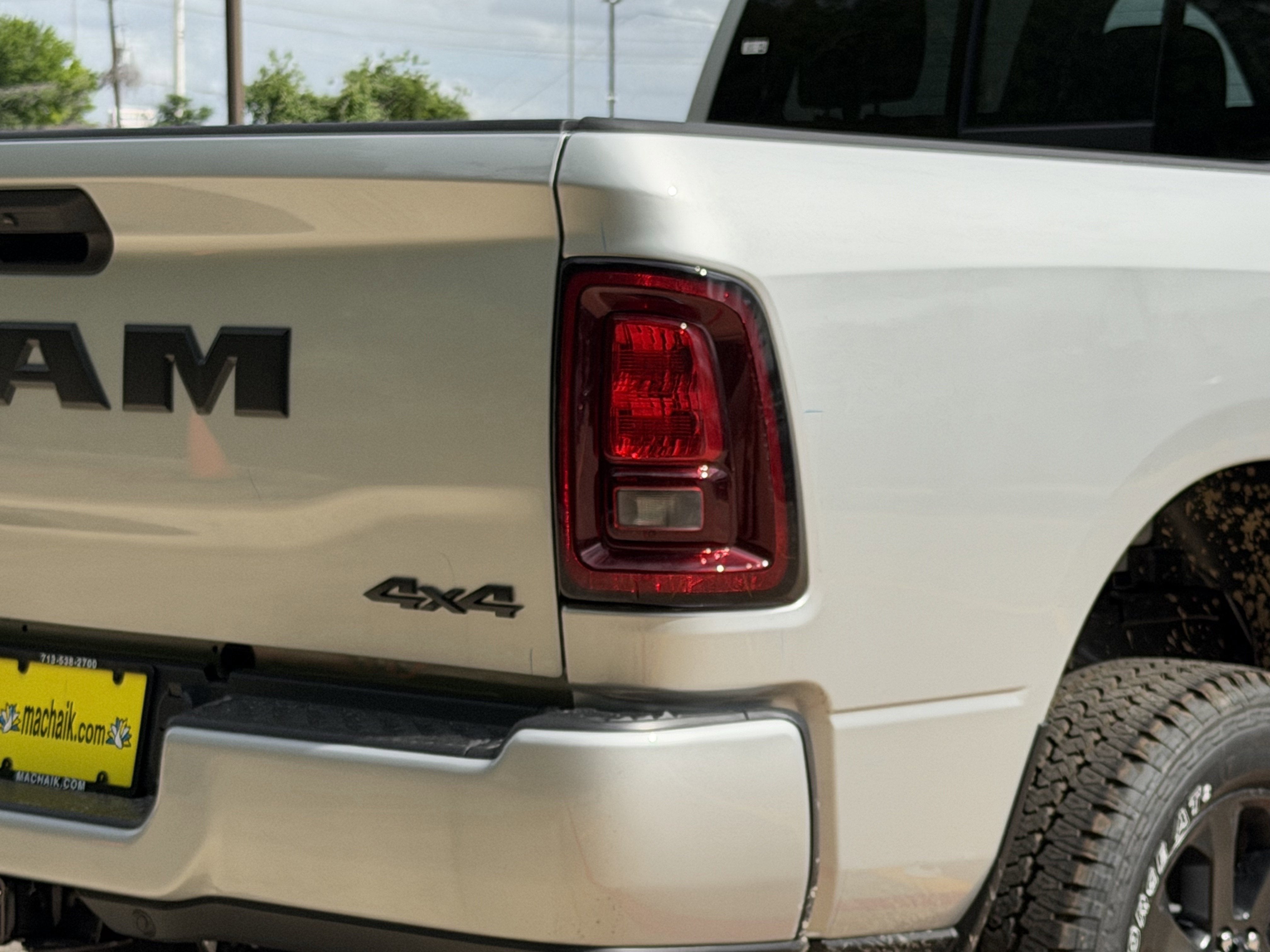 2026 RAM 2500 BLACK EXPRESS CREW CAB 4X4 6'4' BOX