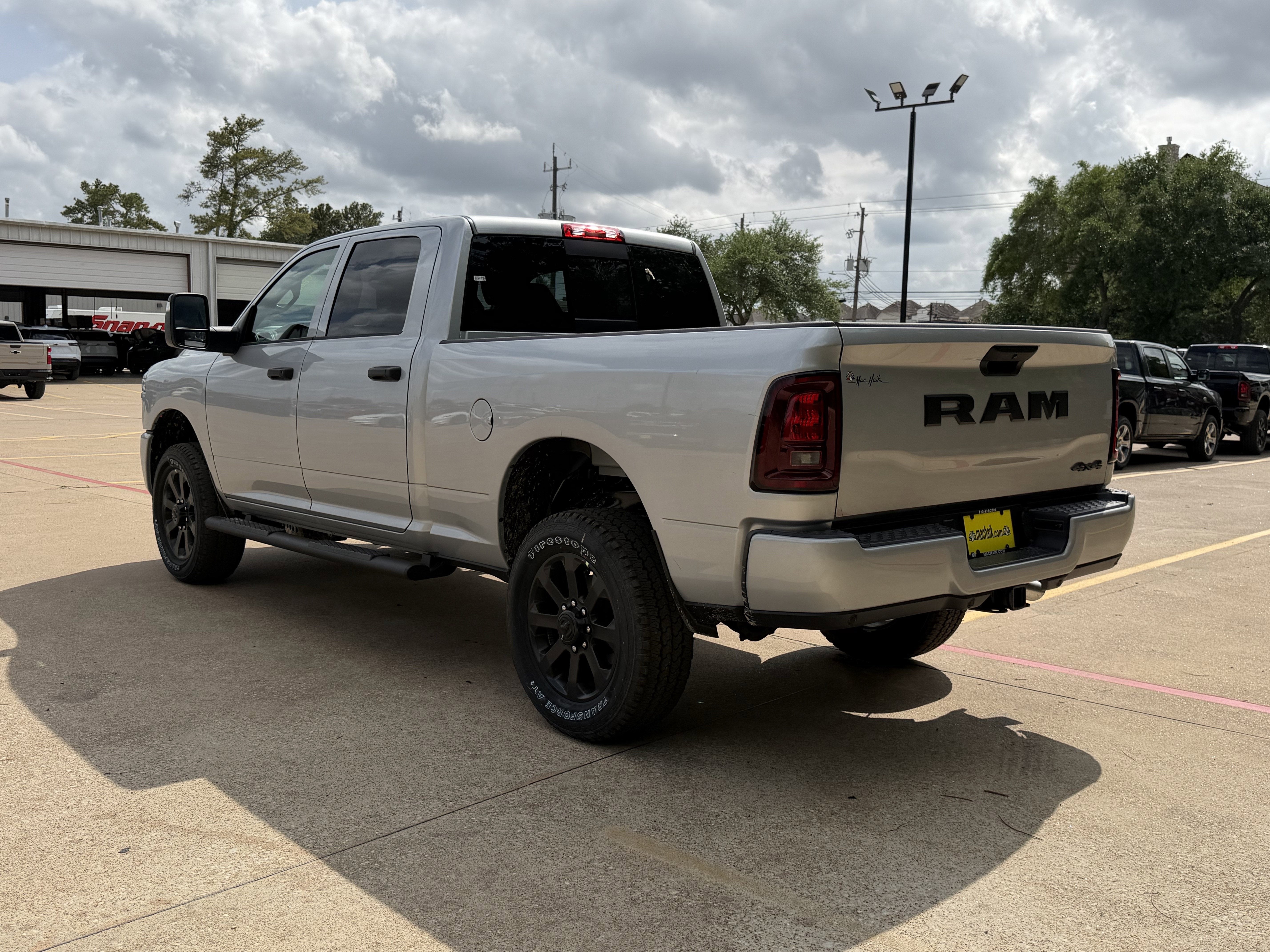 2026 RAM 2500 BLACK EXPRESS CREW CAB 4X4 6'4' BOX