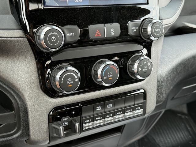 2026 RAM 3500 Tradesman 167.5 WB