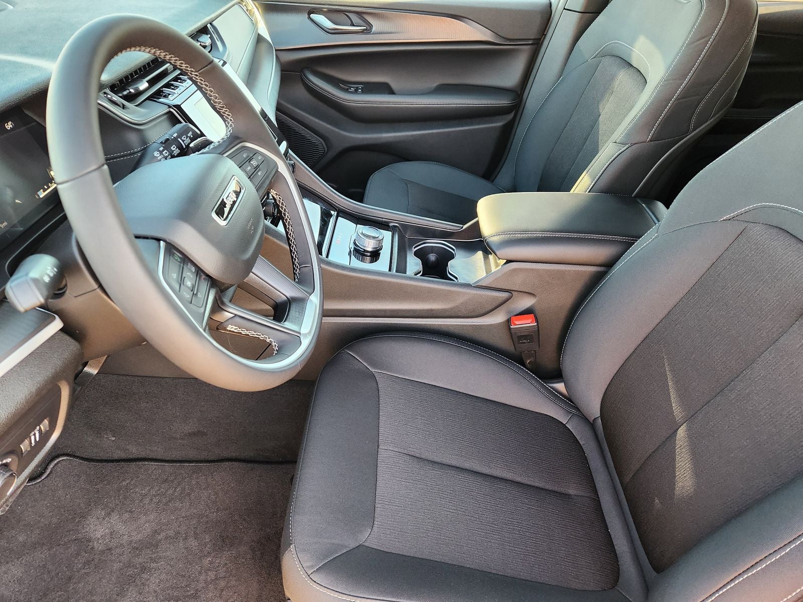 2026 Jeep Grand Cherokee GRAND CHEROKEE LAREDO X 4X2