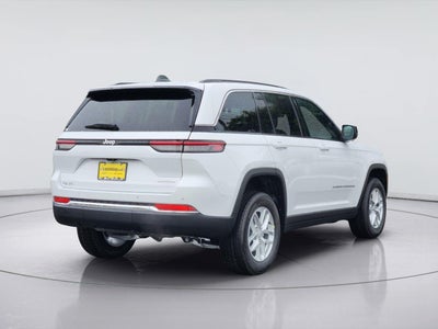 2026 Jeep Grand Cherokee GRAND CHEROKEE LAREDO X 4X2