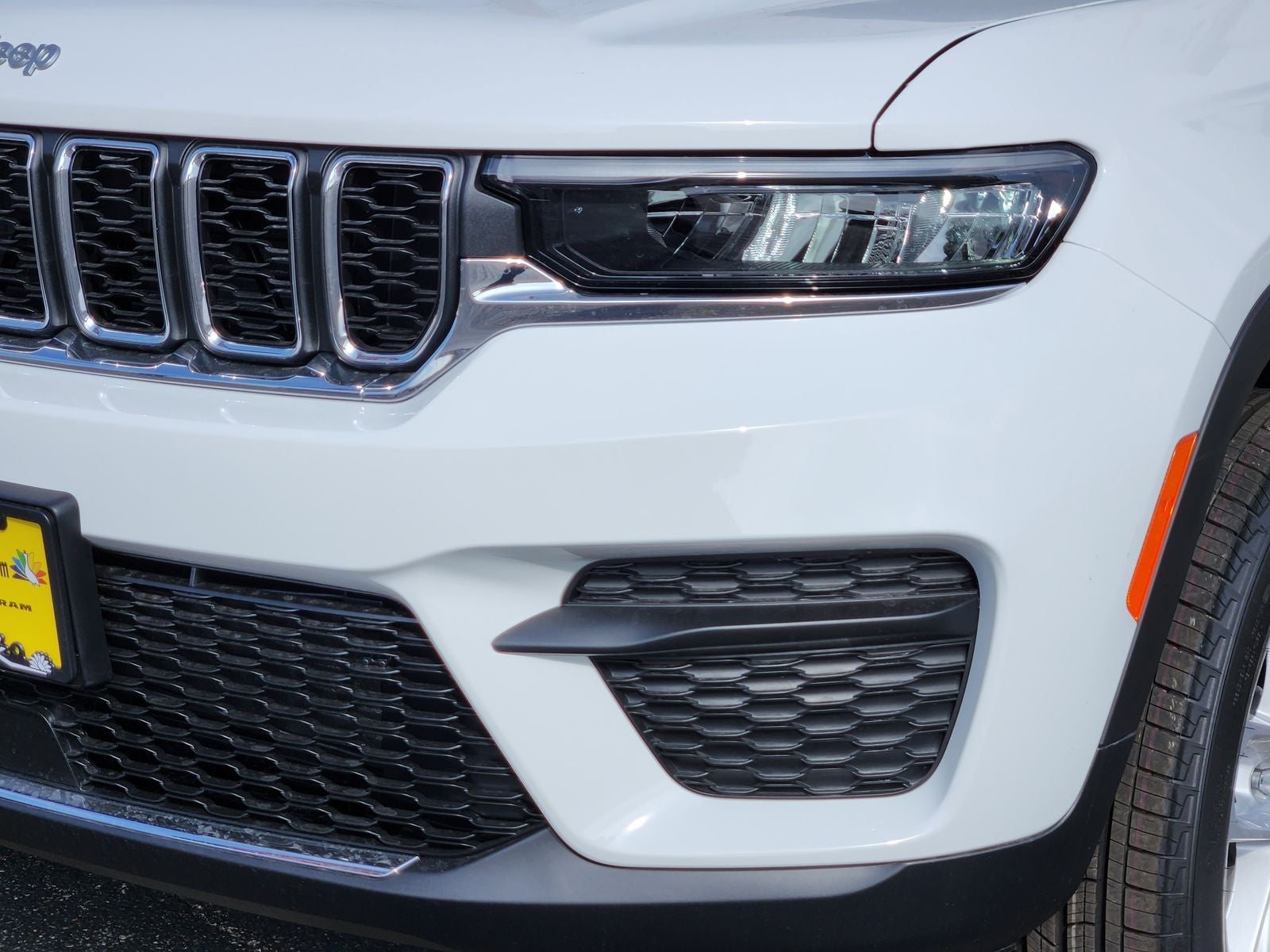 2025 Jeep Grand Cherokee GRAND CHEROKEE LAREDO X 4X2