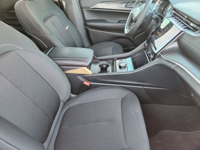 2026 Jeep Grand Cherokee GRAND CHEROKEE LAREDO 4X2
