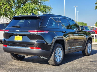 2026 Jeep Grand Cherokee GRAND CHEROKEE LAREDO 4X2