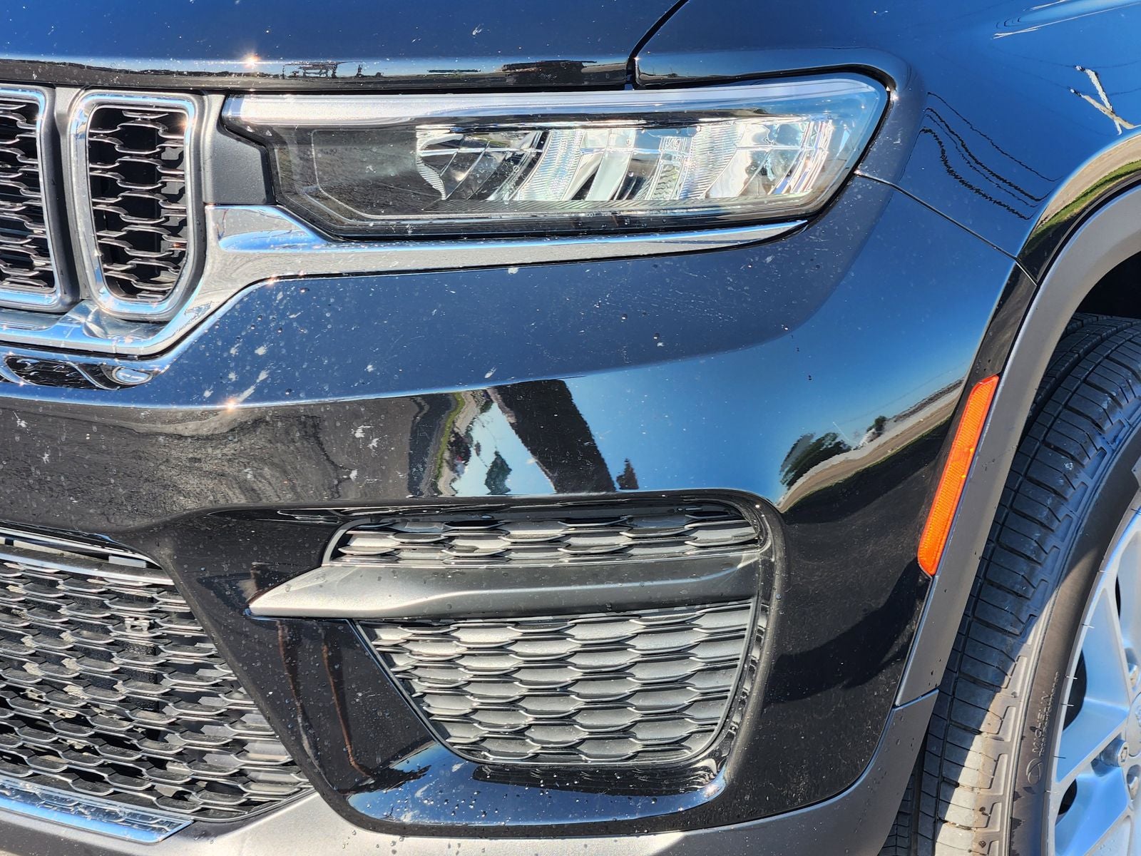 2026 Jeep Grand Cherokee GRAND CHEROKEE LAREDO 4X2