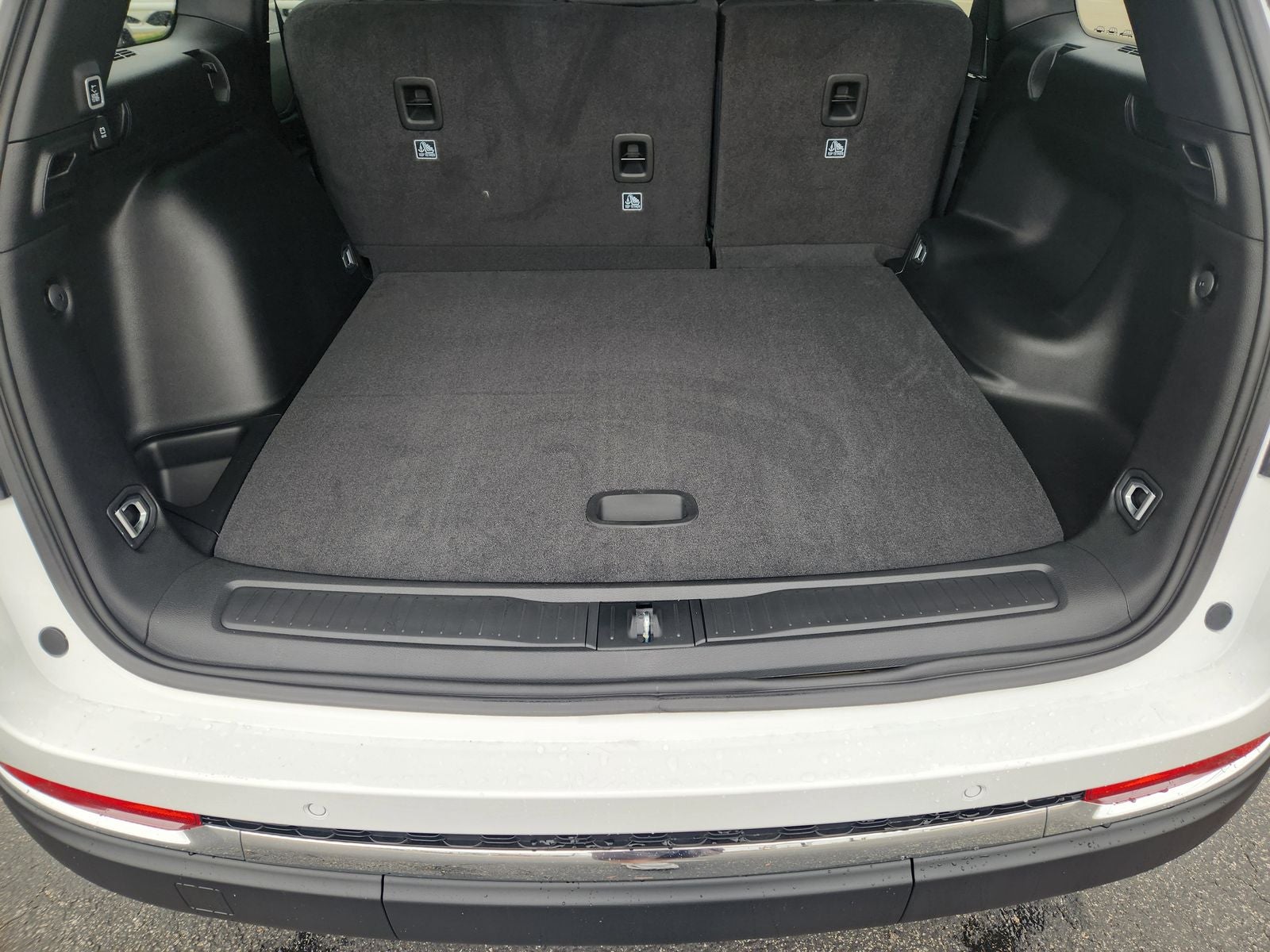 2026 Jeep Grand Cherokee GRAND CHEROKEE LAREDO X 4X2