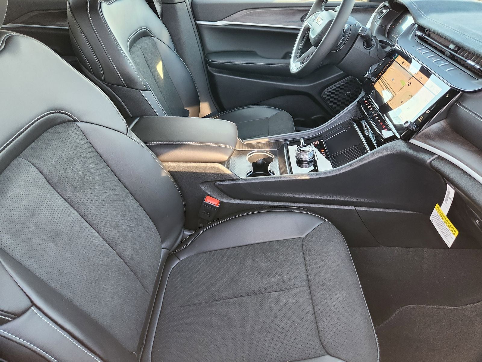 2026 Jeep Grand Cherokee GRAND CHEROKEE ALTITUDE 4X4