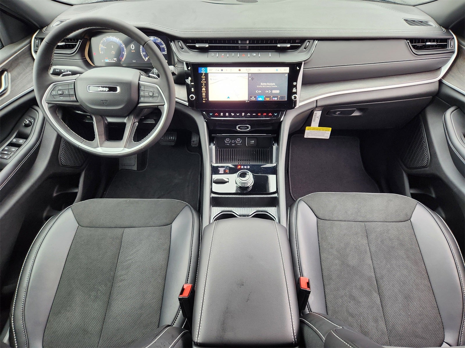 2026 Jeep Grand Cherokee GRAND CHEROKEE ALTITUDE 4X4