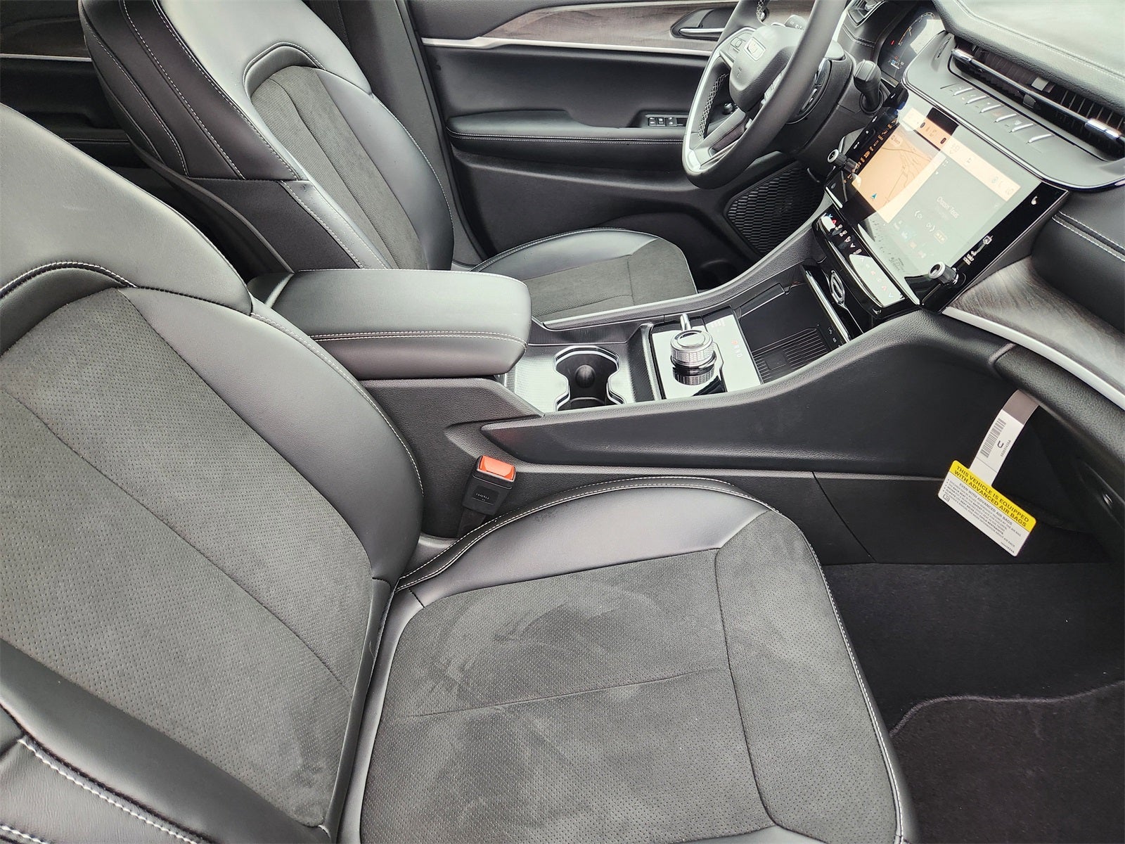 2026 Jeep Grand Cherokee GRAND CHEROKEE ALTITUDE 4X4