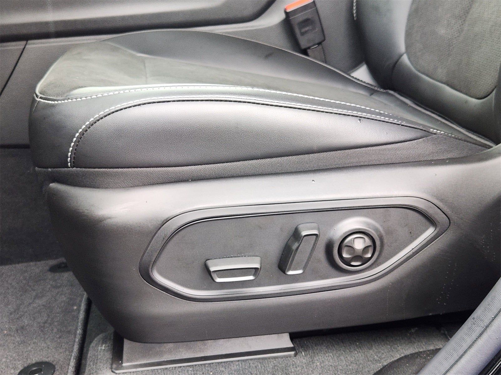 2026 Jeep Grand Cherokee GRAND CHEROKEE ALTITUDE 4X4