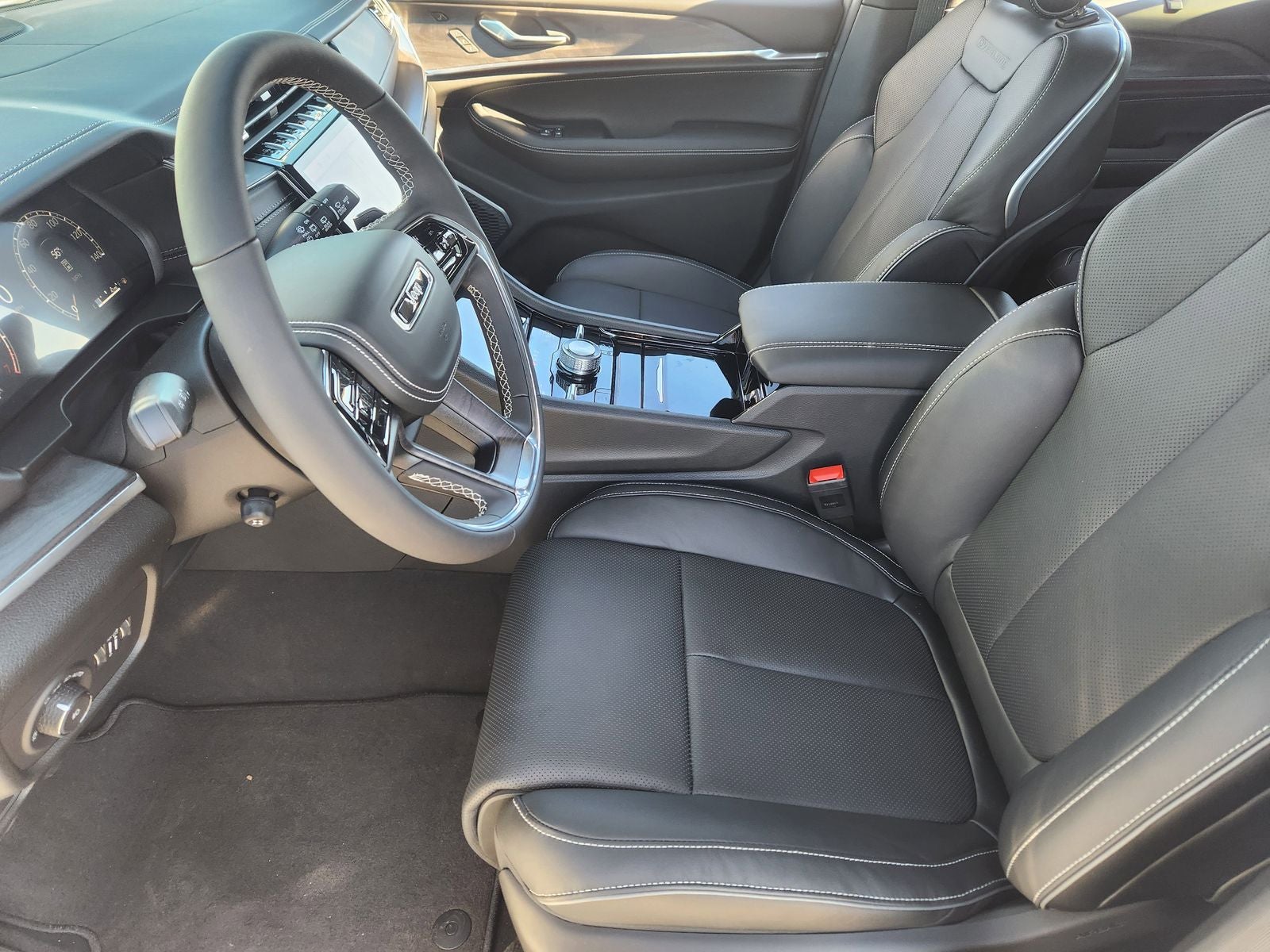 2025 Jeep Grand Cherokee GRAND CHEROKEE OVERLAND 4X4