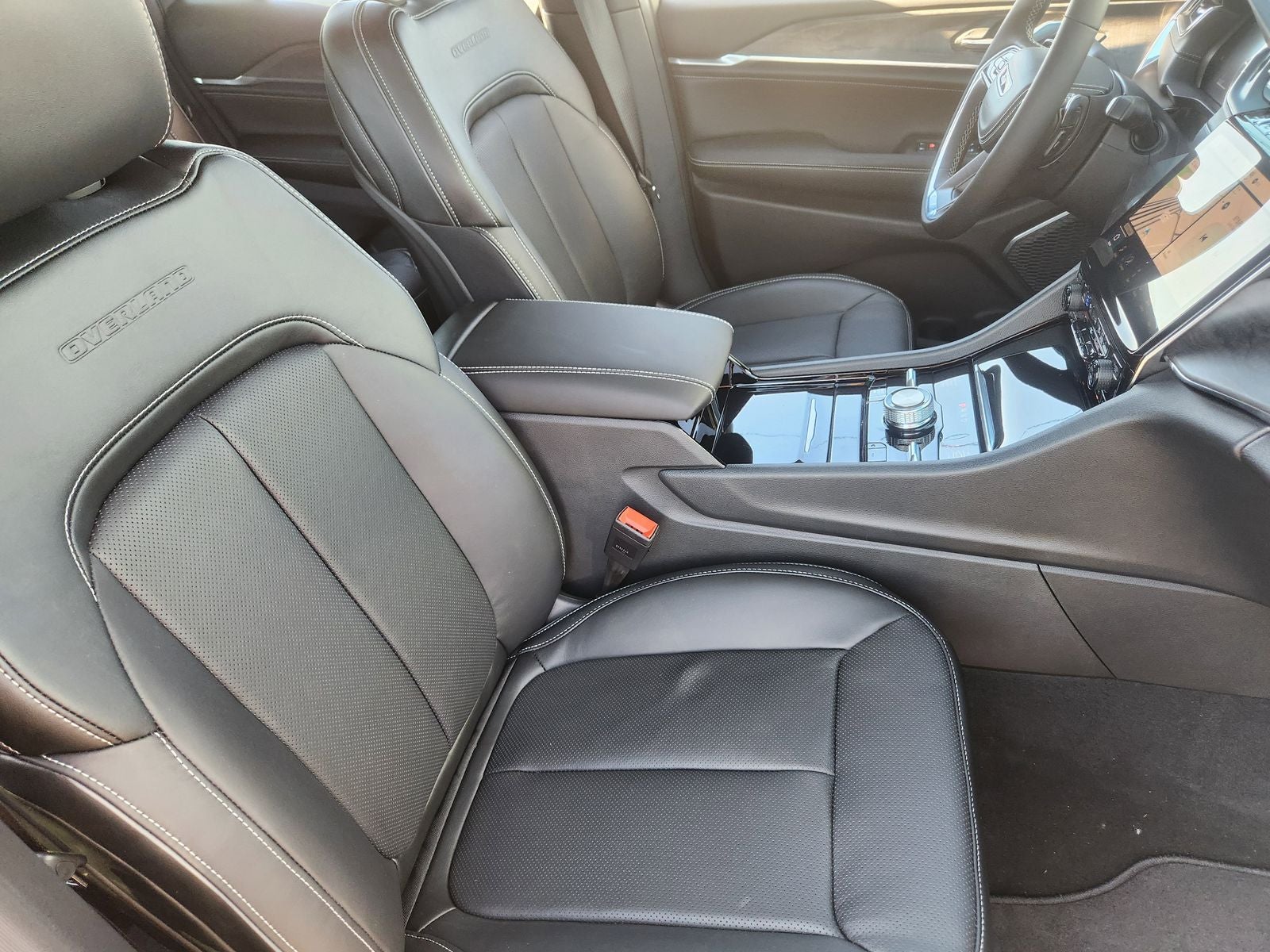 2025 Jeep Grand Cherokee GRAND CHEROKEE OVERLAND 4X4