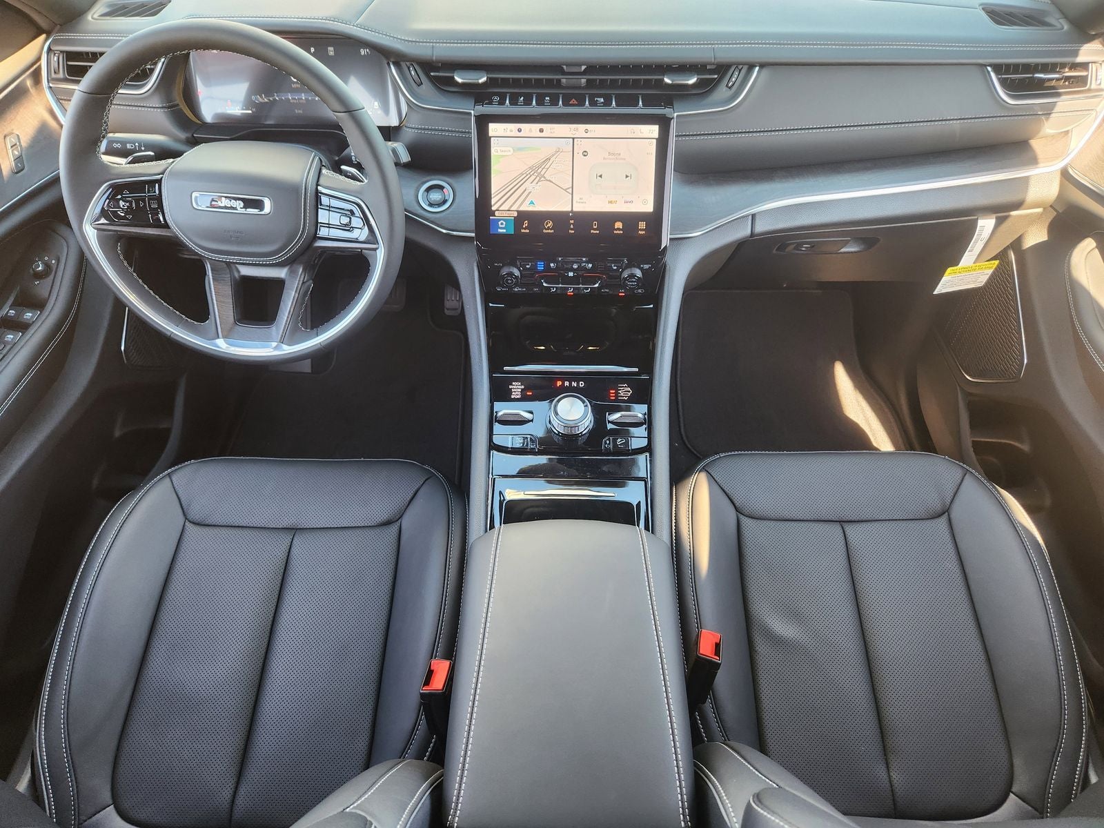 2025 Jeep Grand Cherokee GRAND CHEROKEE OVERLAND 4X4