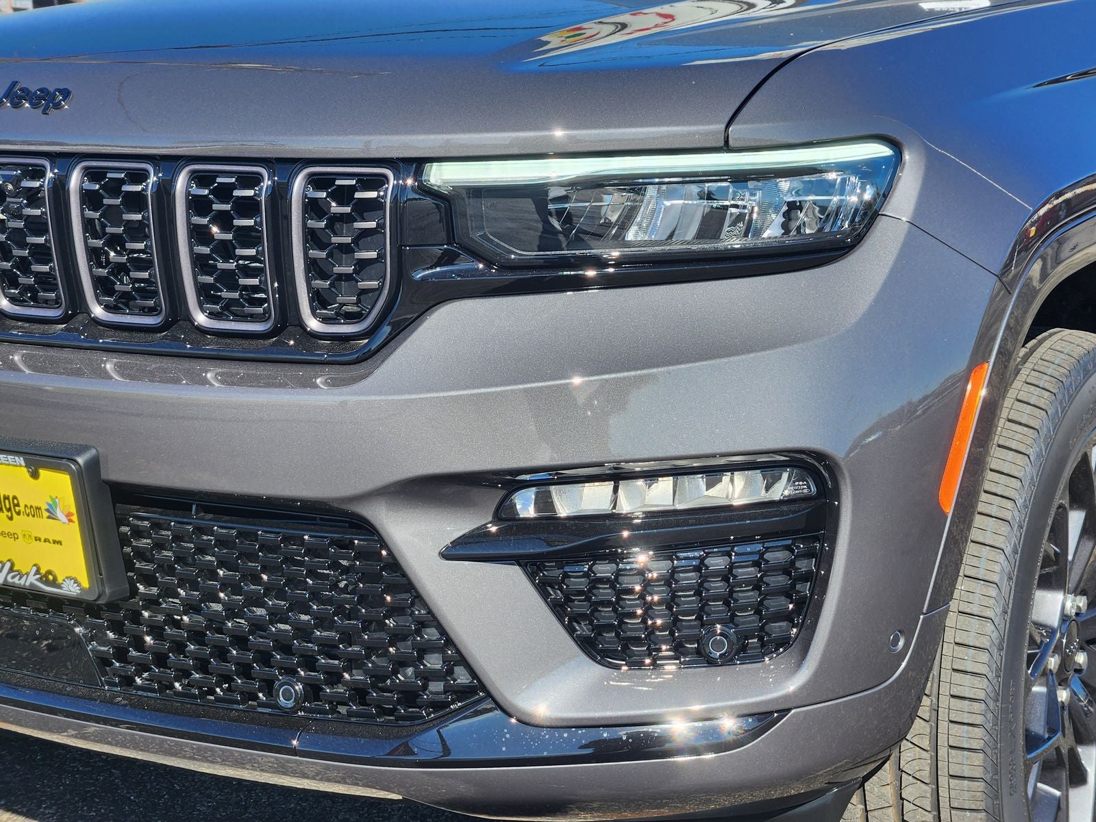 2025 Jeep Grand Cherokee GRAND CHEROKEE SUMMIT 4X4