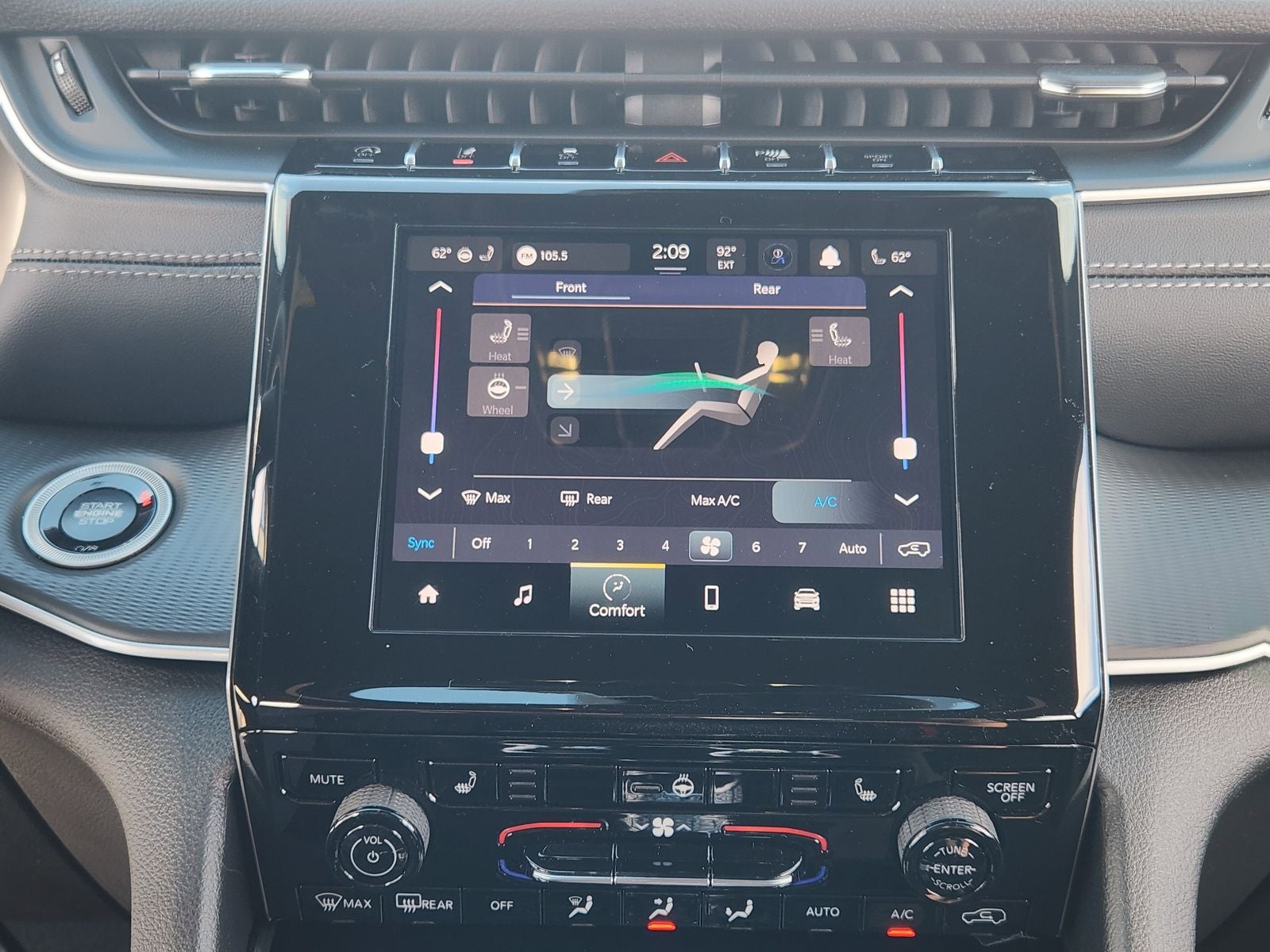 2025 Jeep Grand Cherokee GRAND CHEROKEE L ALTITUDE 4X2