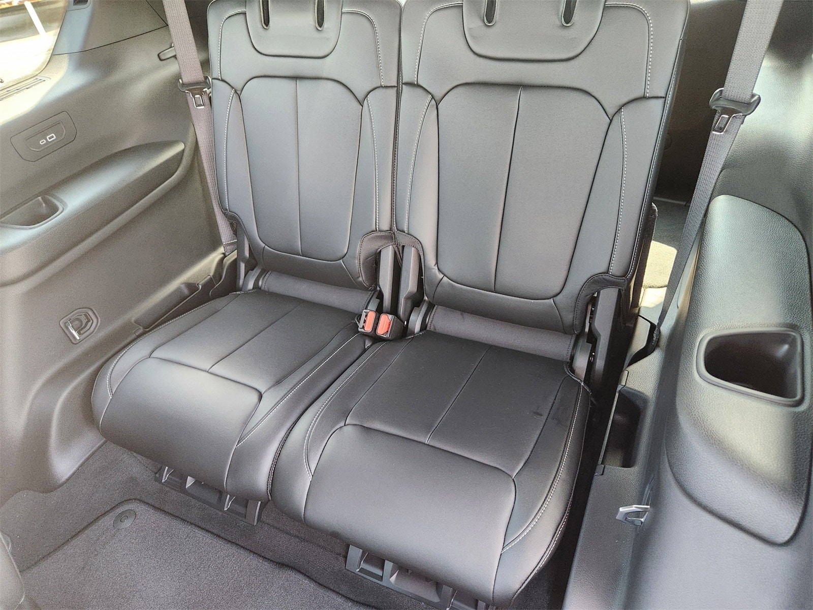 2025 Jeep Grand Cherokee GRAND CHEROKEE L LIMITED 4X2