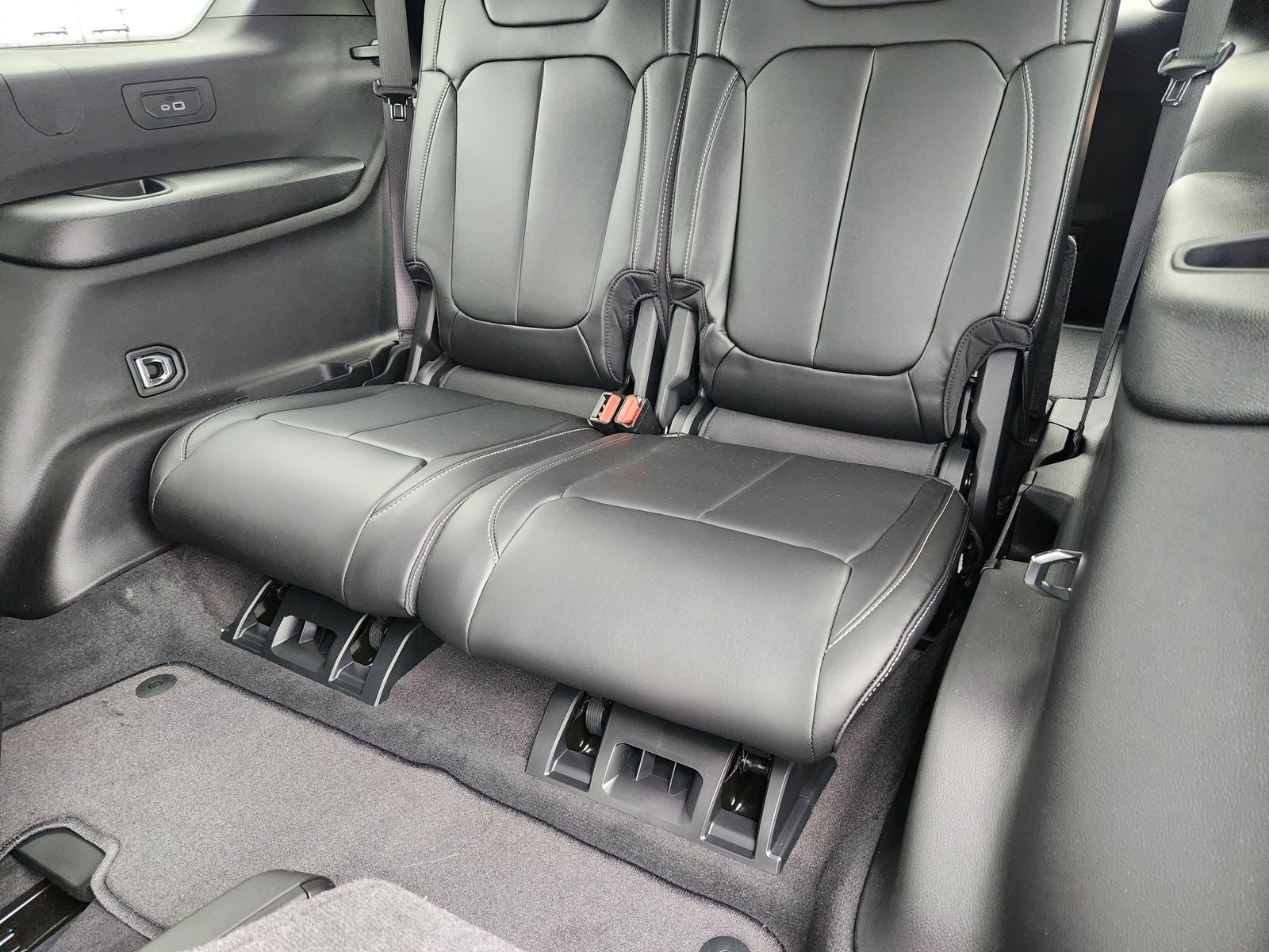 2026 Jeep Grand Cherokee GRAND CHEROKEE L LIMITED 4X2