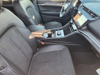 2026 Jeep Grand Cherokee GRAND CHEROKEE L LAREDO ALTITUDE 4X4
