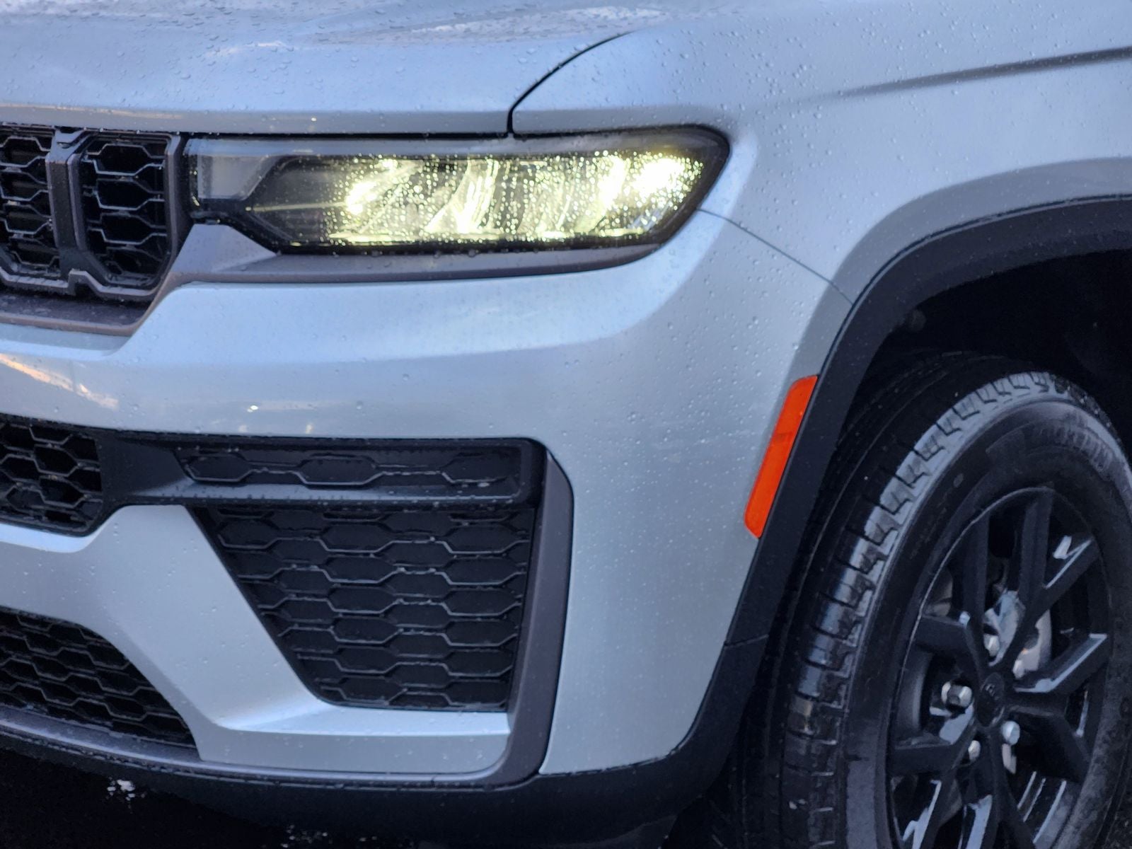 2026 Jeep Grand Cherokee GRAND CHEROKEE L LAREDO ALTITUDE 4X4