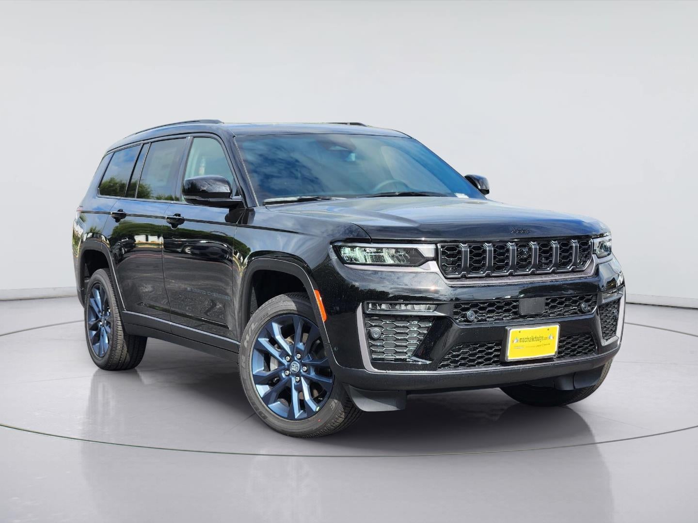 2026 Jeep Grand Cherokee L 85th Anniversary Edition's photo