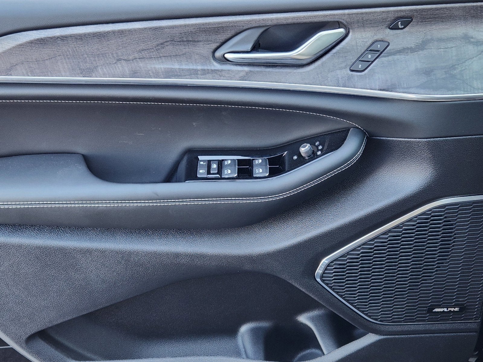 2025 Jeep Grand Cherokee GRAND CHEROKEE L OVERLAND 4X4